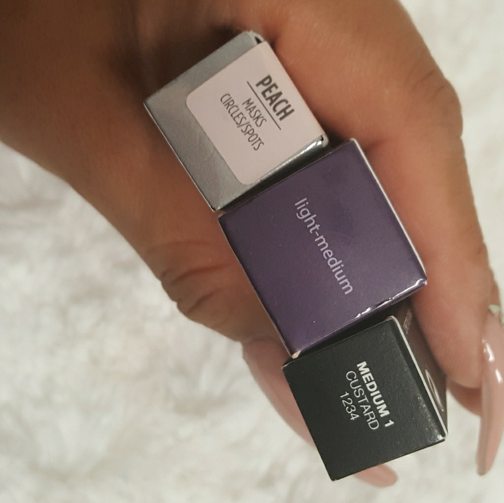 CONCEALER BUNDLE - Picture 2 of 2